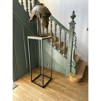 Socle industriel en acier