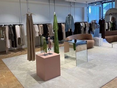 Pourquoi les socles miroir attirent l’attention dans les vitrines